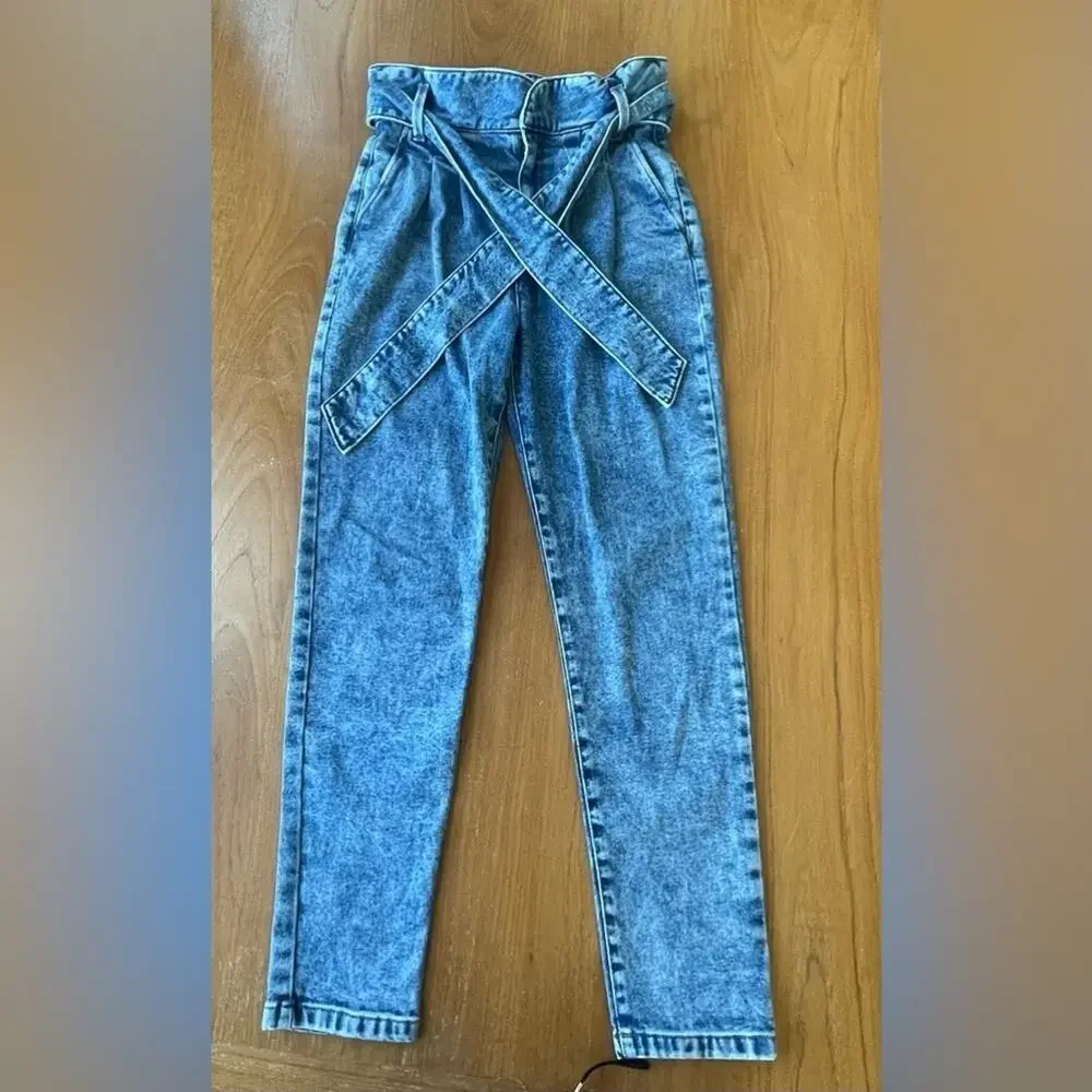 Sezane Austin trouser pants in Bleached Blue Belted Tapered Jeans 34 / US 2 - Picture 5 of 10
